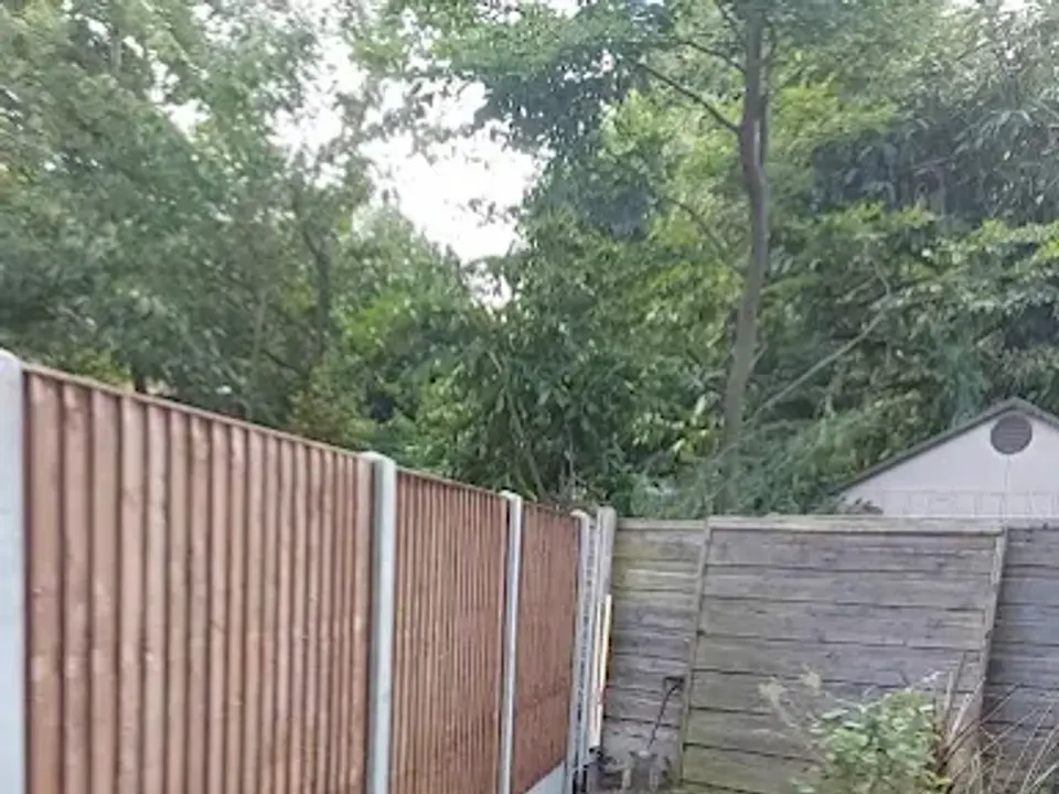 New close board fence panels