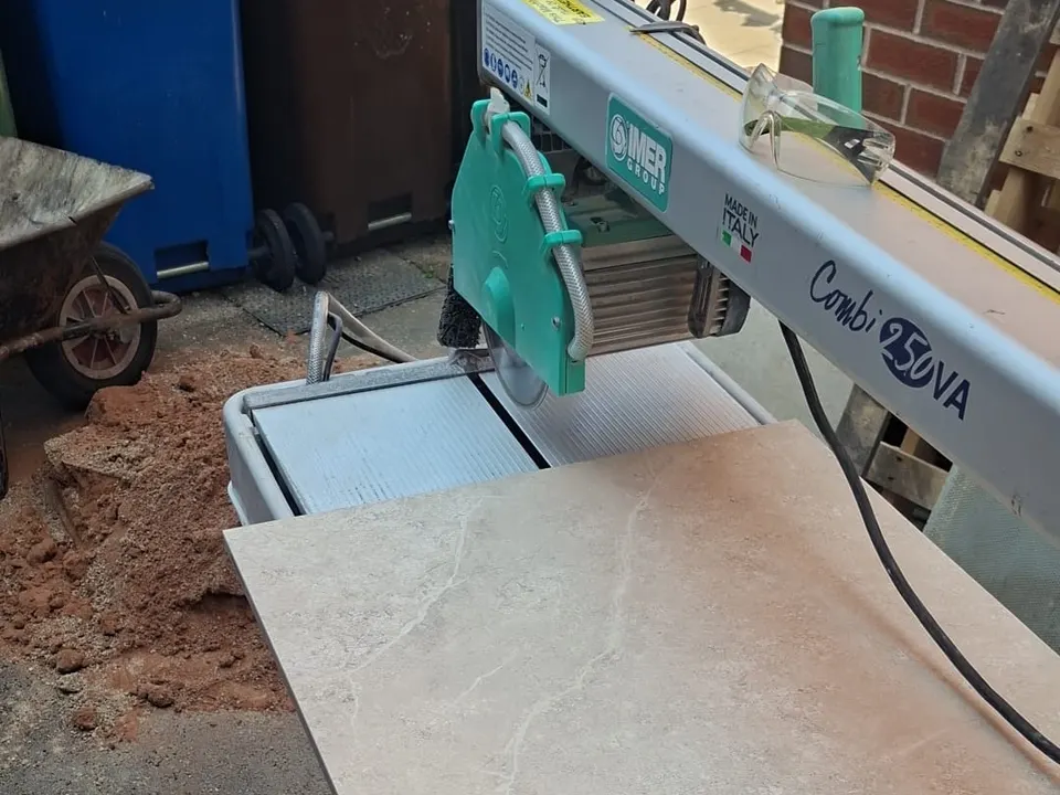 Cutting porcelain paving on site